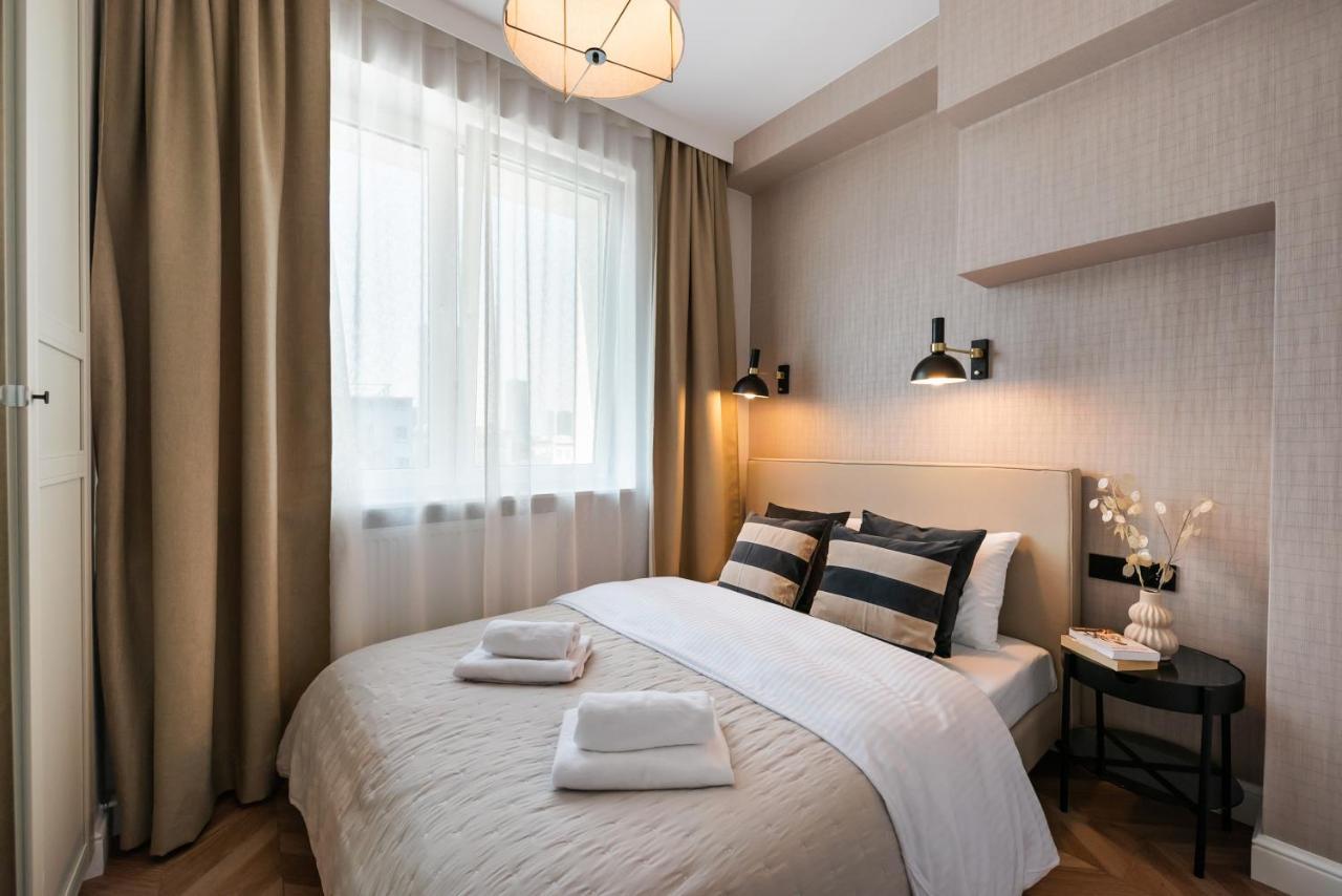 Remarkable City Centre Apartment Warsaw Exterior photo